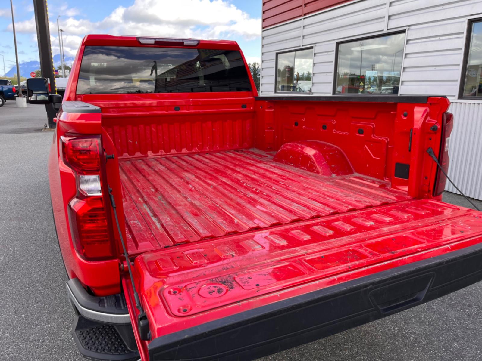 2022 RED CHEVROLET SILVERADO 2500H LT (1GC4YNE73NF) with an 6.6L engine, Automatic transmission, located at 1960 Industrial Drive, Wasilla, 99654, (907) 274-2277, 61.573475, -149.400146 - Photo #17